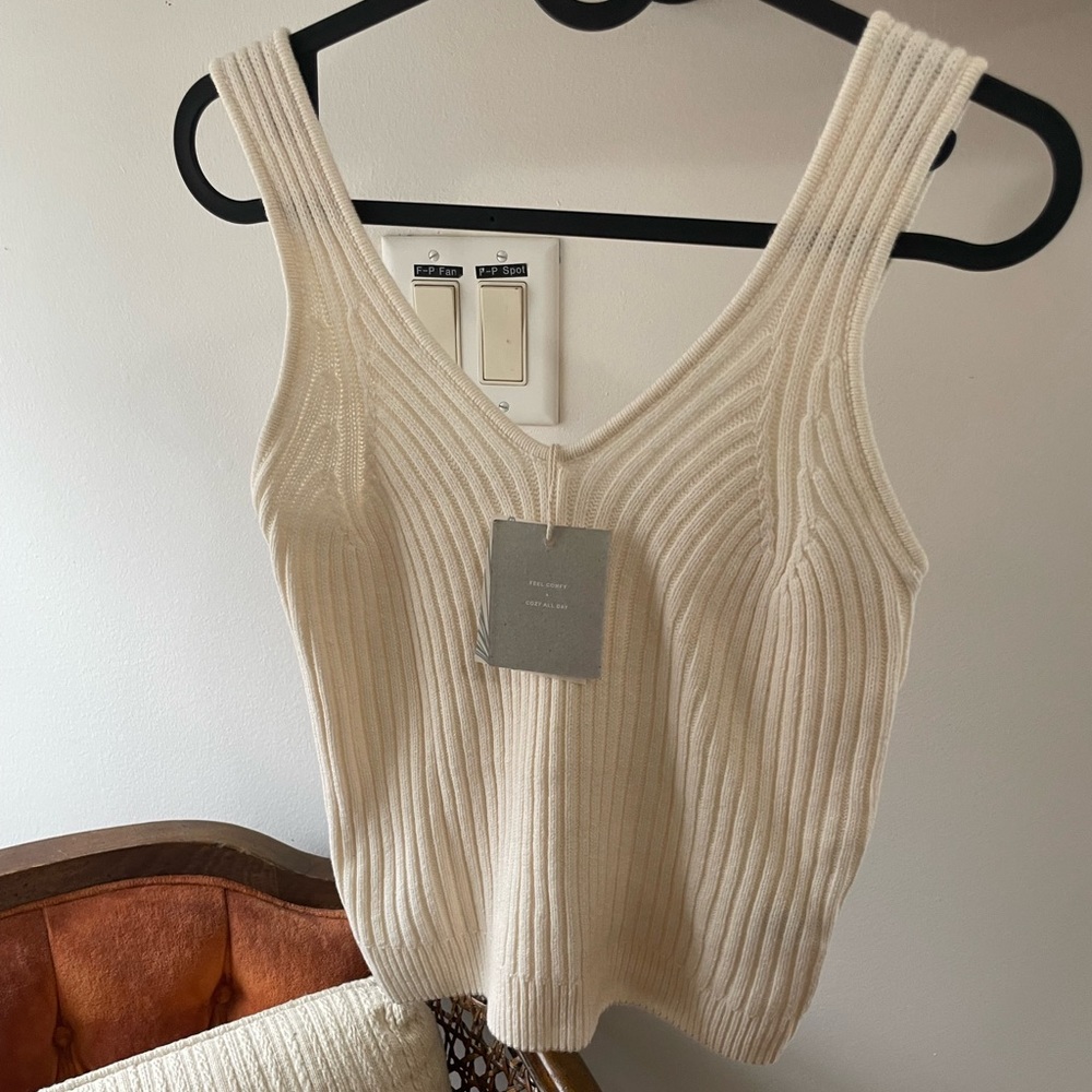Blu Pepper Cream Knit Tank NWT